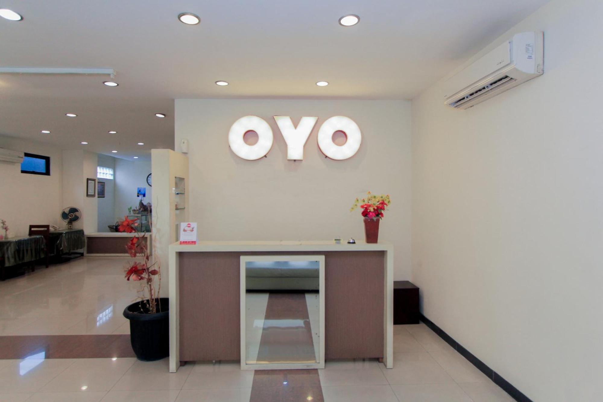 Hotel O Genteng Near Genteng Market Formerly Uno Hotel Surabaya Exterior photo